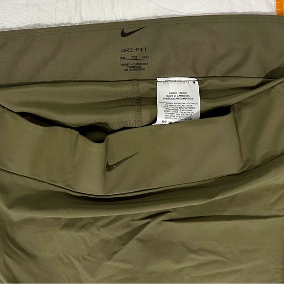 Nike Olive Green Women's Skort, XXL, NWOT - Picture 3 of 3